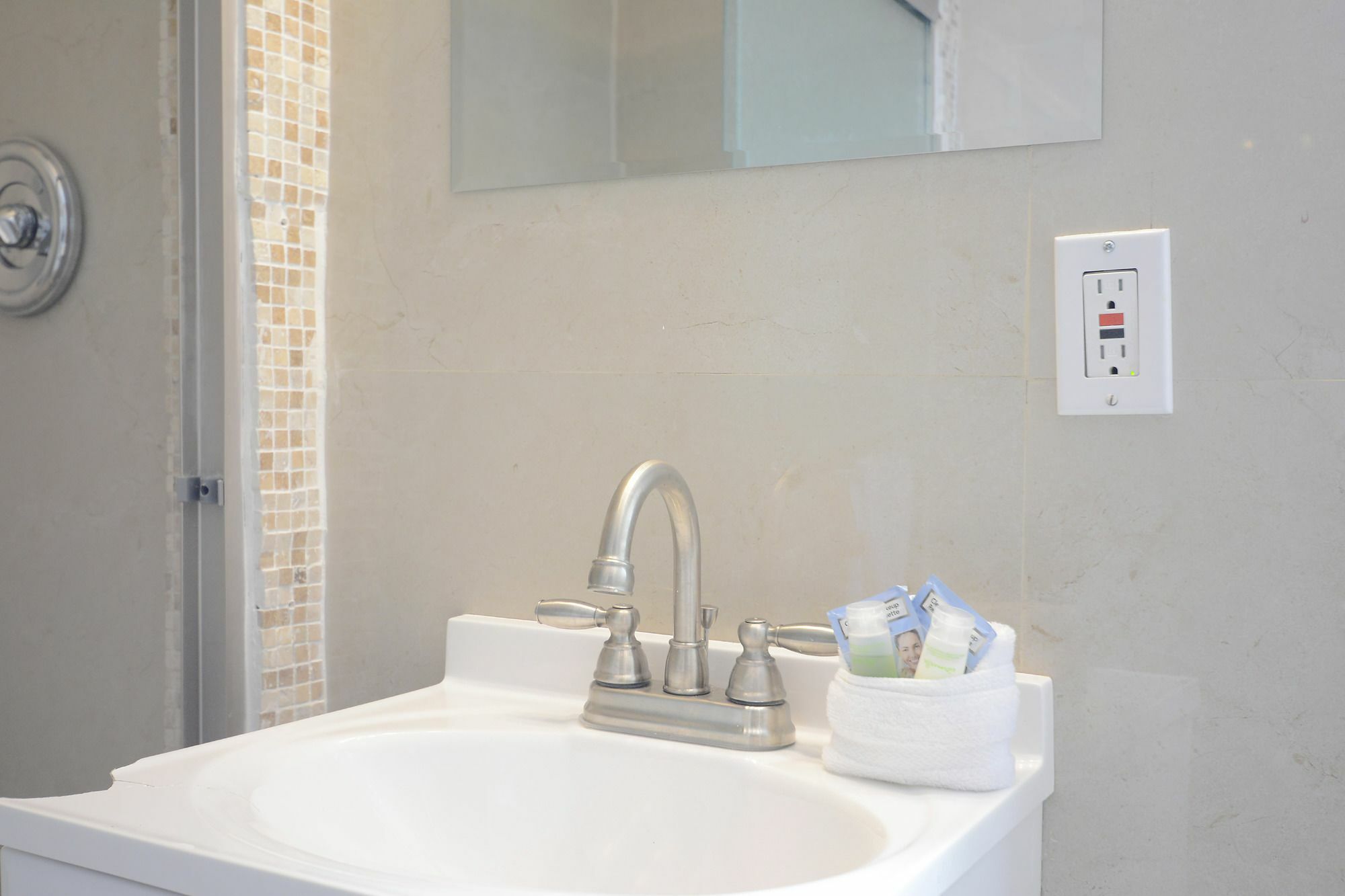335 Ocean Walk Apartments Miami Beach Exterior foto
